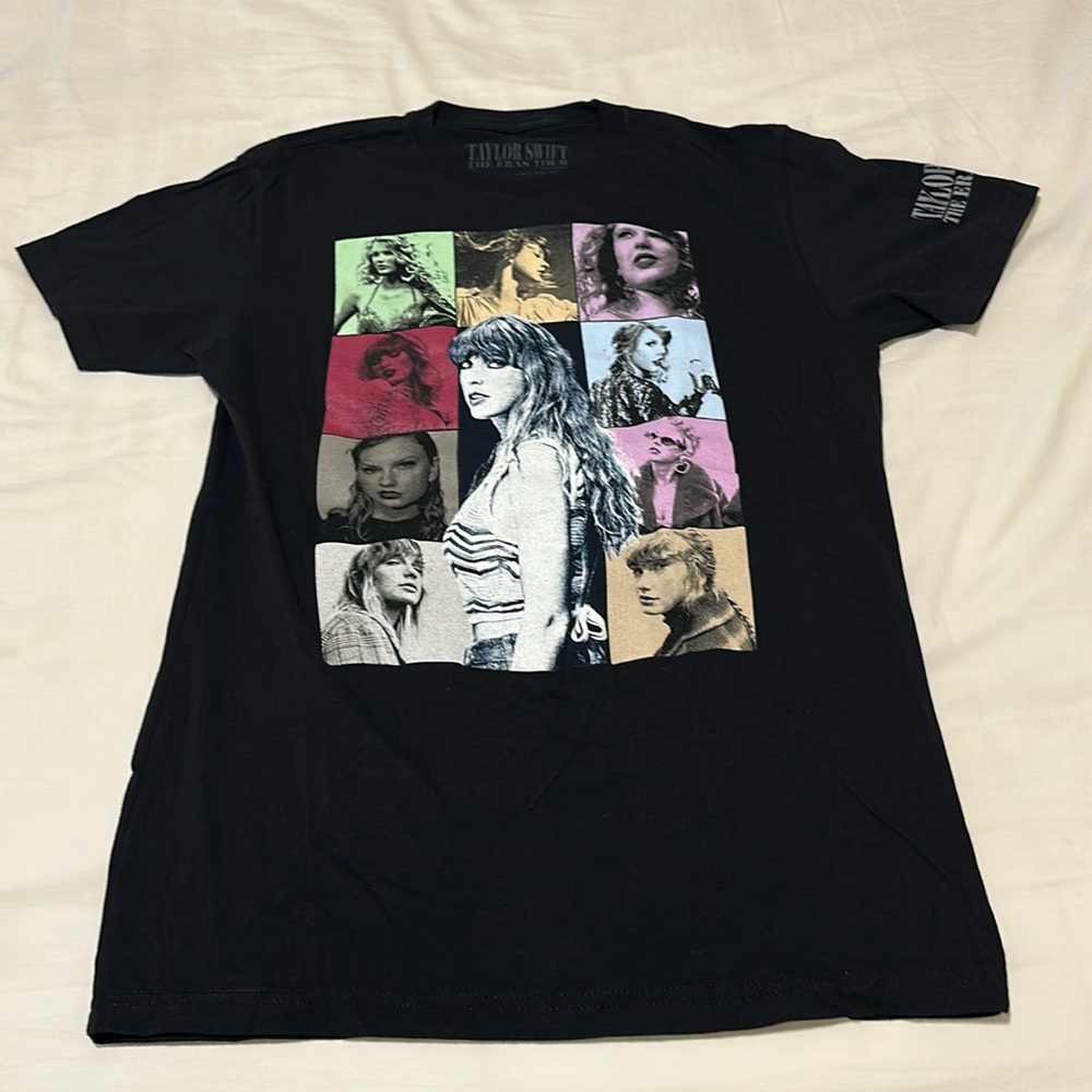 NWOT Black Taylor Swift The Eras Tour Tee (S)